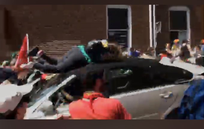 View image on Twitter