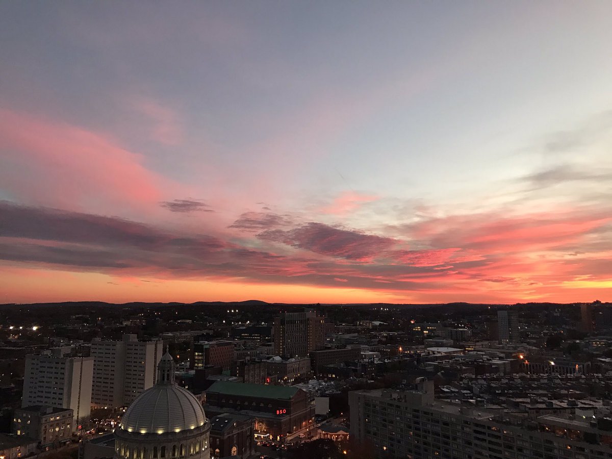 30daltonapts's tweet photo. Who let us be so lucky with these gorgeous views? #30dalton https://t.co/jUOFE9XtpV