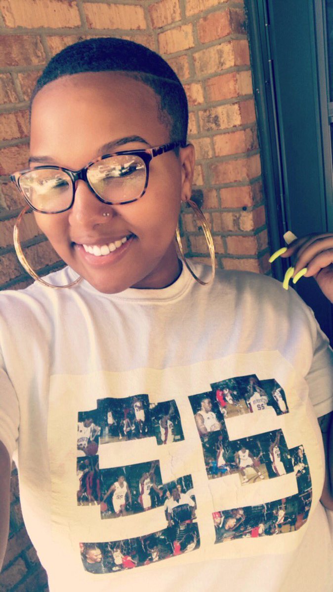 beautyandboobs's tweet photo. #TeDay 💙😄 https://t.co/0s0f4gg4fn