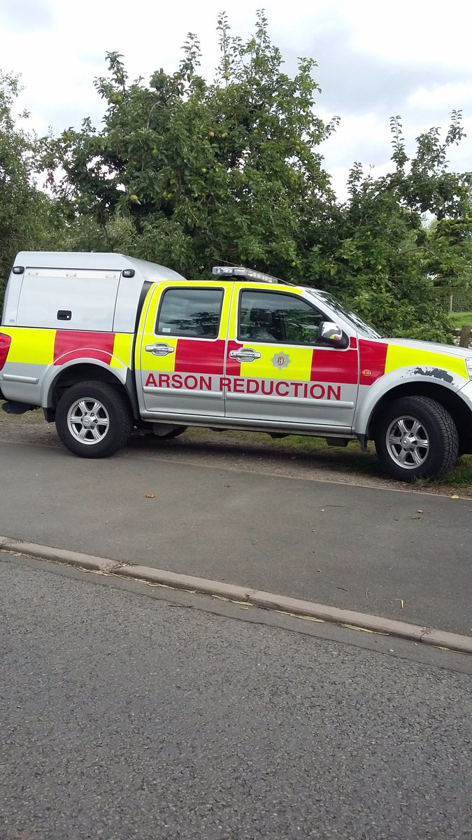 WarksFireRescue's tweet photo. AntI Social behaviour and Small fire patrols with @RugbyCops. See the truck...Cone and say hi #StopArson #ASBIT #staysafe https://t.co/pR2EXKh95u