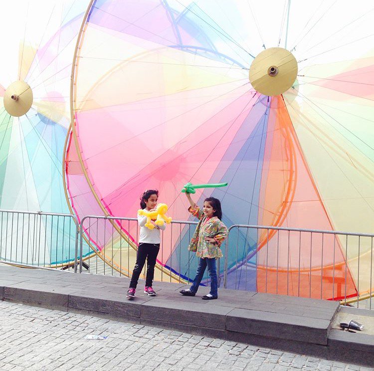 Instragram filters at the ready... Colour of Lights starts in less than one hour on Market Hill, Luton!