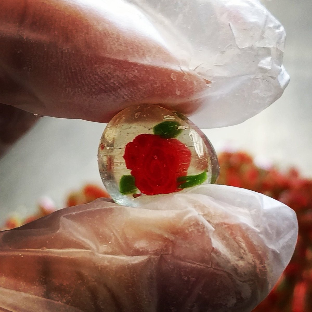 LoftyPursuits's tweet photo. Candy build of the day. Even more rose. #loftypursuits #ihearttally #candy #tallahassee #publicdisplaysofconfection #sugar https://t.co/H055KA9HxH