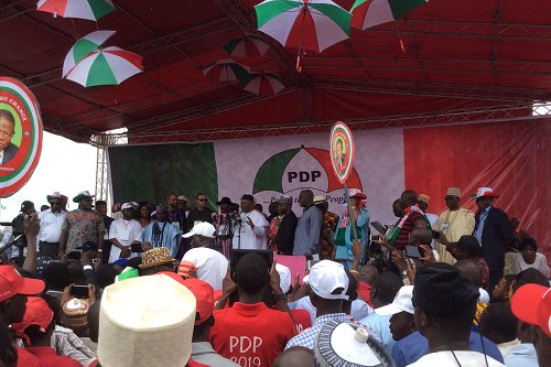 The frontline aspirant for Anambra guber election under PDP, Oseloka Obaze, on Saturday, attended the party’s convention which was held in Abuja.