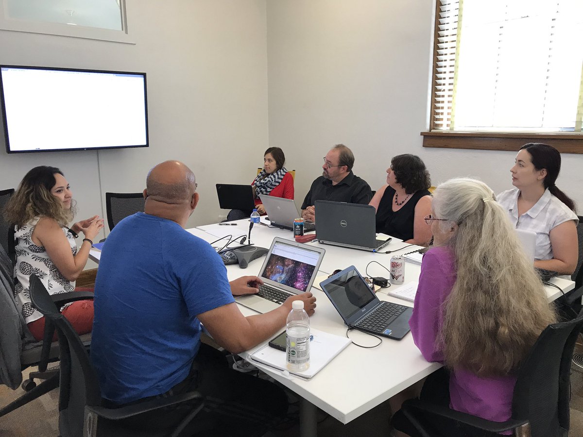 FatPipeNM's tweet photo. We LOVE @GDIABQ. Today, Monica of @eleven_online is teaching #HTML. Next class is Photoshop for Webdesign. #learn #albuquerque #learntocode https://t.co/GkRlx9IVWK