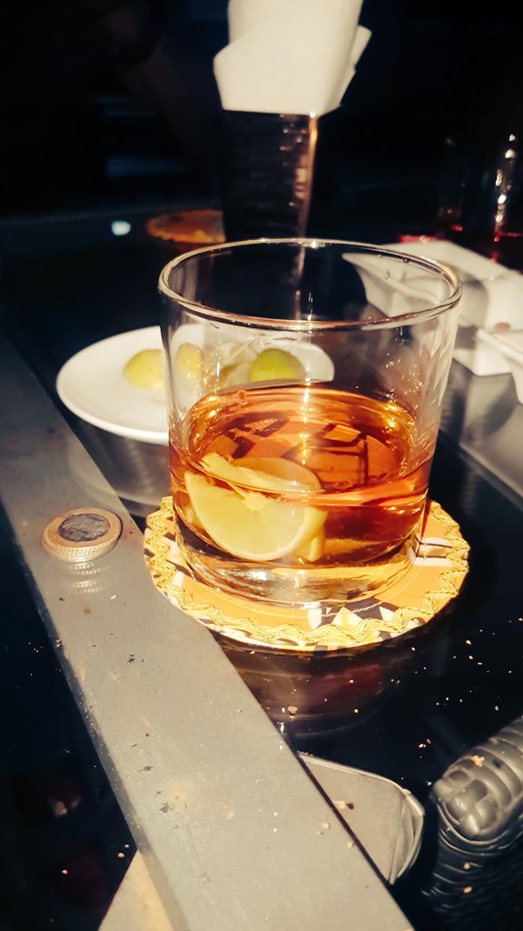 DonNeexo's tweet photo. #BrazzaByNight : chilling good wit' my lil bro... #Cardhu #MonQuotidien https://t.co/9WI23IQITu