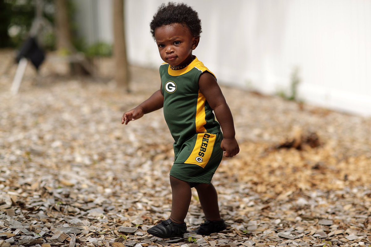 Nick Perry tweet media