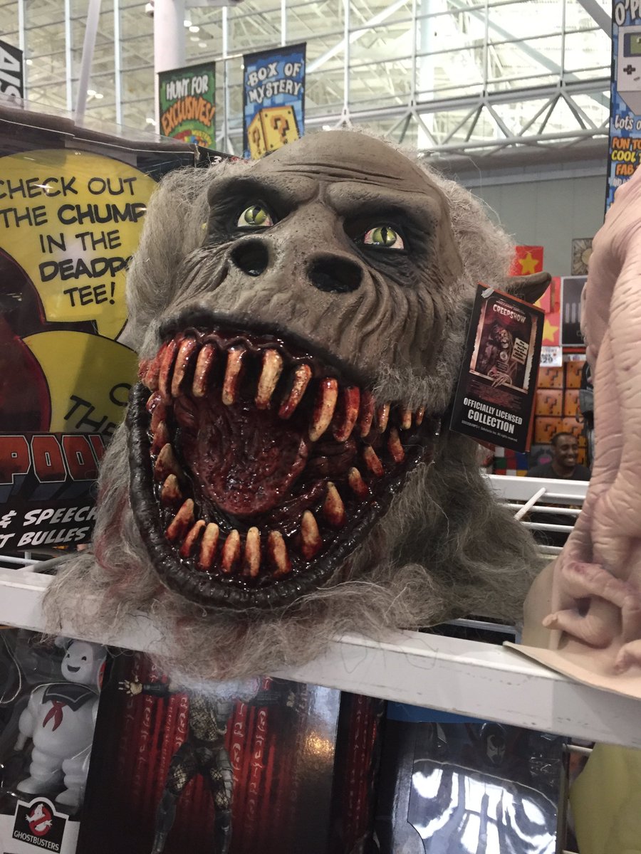 StephenKing's tweet image. Good memories of the late George Romero, and CREEPSHOW: "Just tell it to call you Wilma."