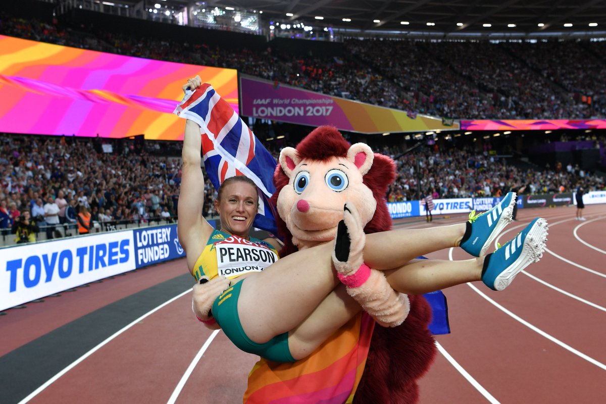 WorldAthletics's tweet photo. @DHarp100mH @HEROtheHedgehog Celebrating gold like 👇🏻
@HEROtheHedgehog is everywhere!
#IAAFworlds https://t.co/bf2YABYmQr