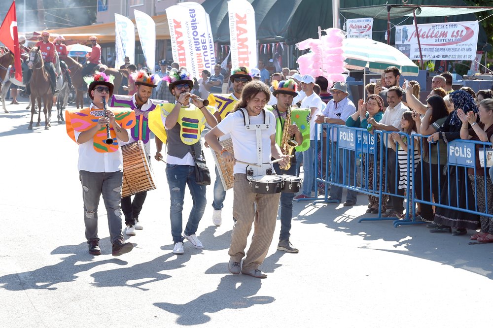 Uşak Valiliği tweet media