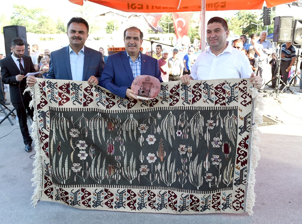 Uşak Valiliği tweet media