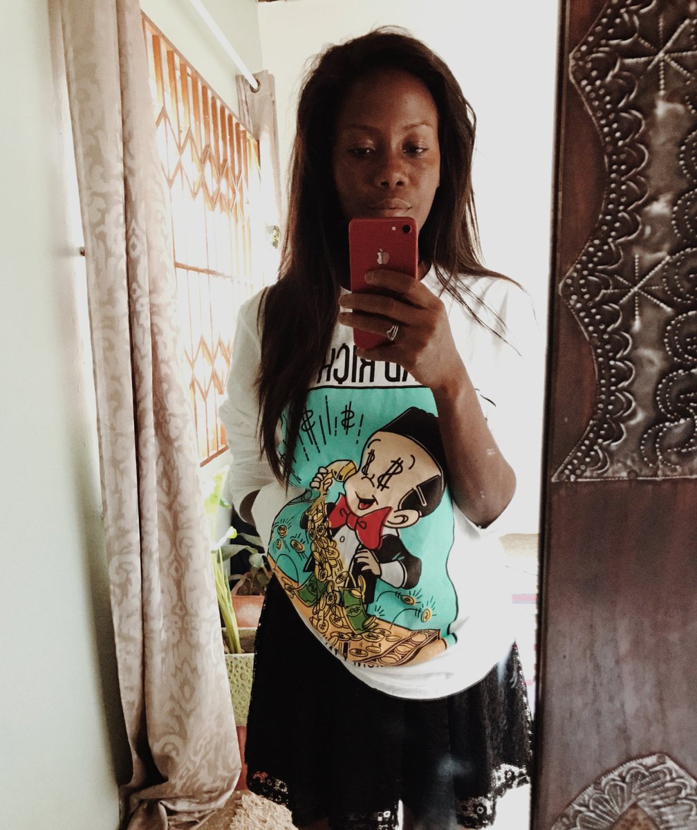 mackieliciouse's tweet photo. @FlySupplyCo hi there!! you are representing all the way in Ghana!!π¬π Big up!!! #lowkeyrich #madrich #flysupply #2017 https://t.co/ARqL6GrMxO