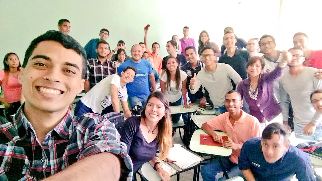 IngProceCEUJAP's tweet photo. Otro #MomentoCEUJAP con #GciaProduccion e #IngProcesos en @ceujap junto a @ElsaParraga #AprenderHaciendo https://t.co/3lSto6X206