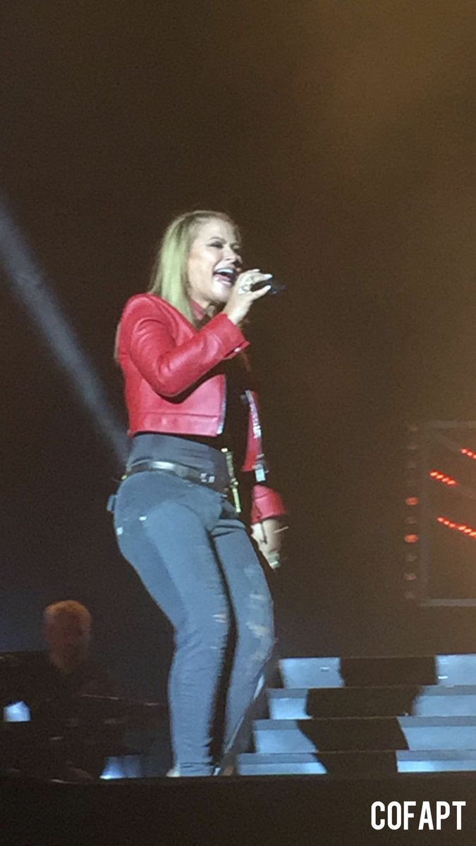 COFAPT's tweet photo. NEWS: The final show of the #UltimateCollectionTour goes on! @AnastaciaMusic is performing at @NostalgieBeachF right now! https://t.co/nBj2gIpm5I