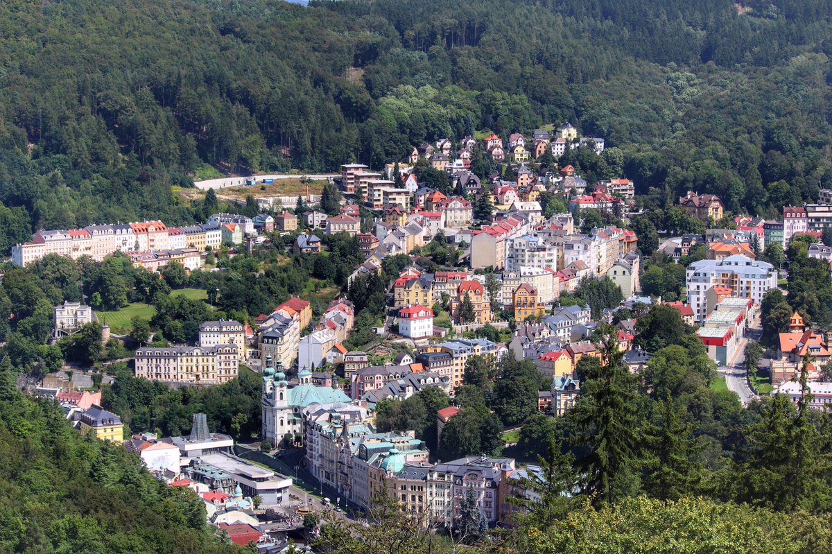 awaradiaries's tweet photo. Say hello to gorgeous spa town- Karlovy Vary in @VisitCZ! ❤️
#AwaraInCzech #AwaraDiaries 
https://t.co/EyPI7xoWHT https://t.co/xKrHeto5j0