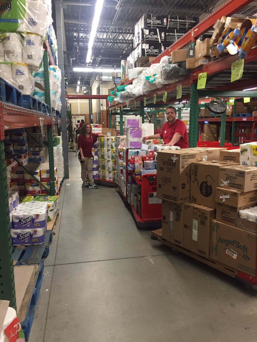 <a href="/ZachGrubb2/">Zach Grubb</a> &amp; <a href="/harmony_ary/">Harmony Ary</a> flexing their muscles in paper! #filltodepth  #D138carts4cash <a href="/rickd0055/">Rick Dengelegi</a> <a href="/Katemard1/">Kate</a> #WeAre111