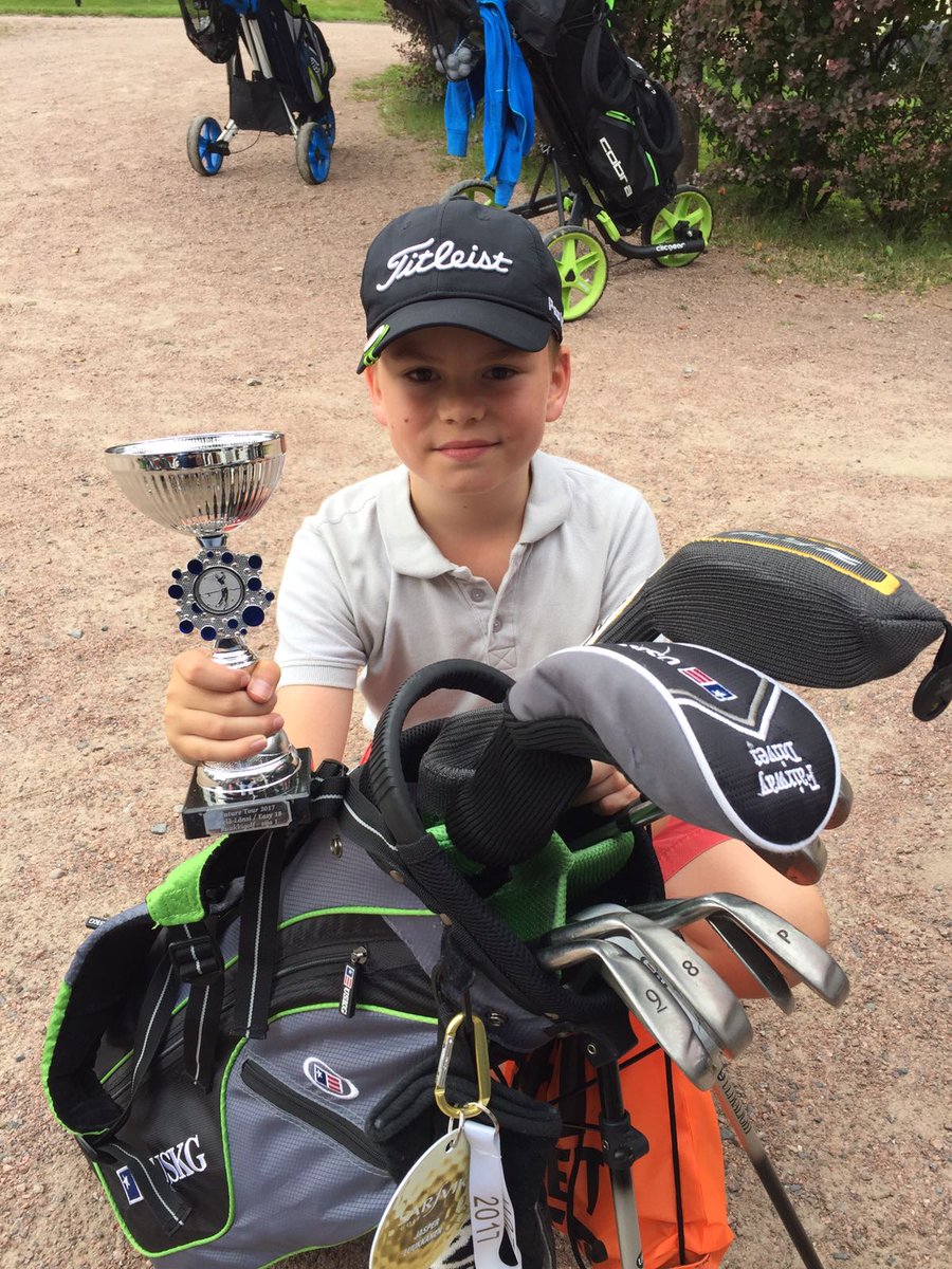 <a href="/sarfvikgolf/">Sarfvik Golf</a> Jasperin eka kisakesä ja voitto Ruukin Easy18!