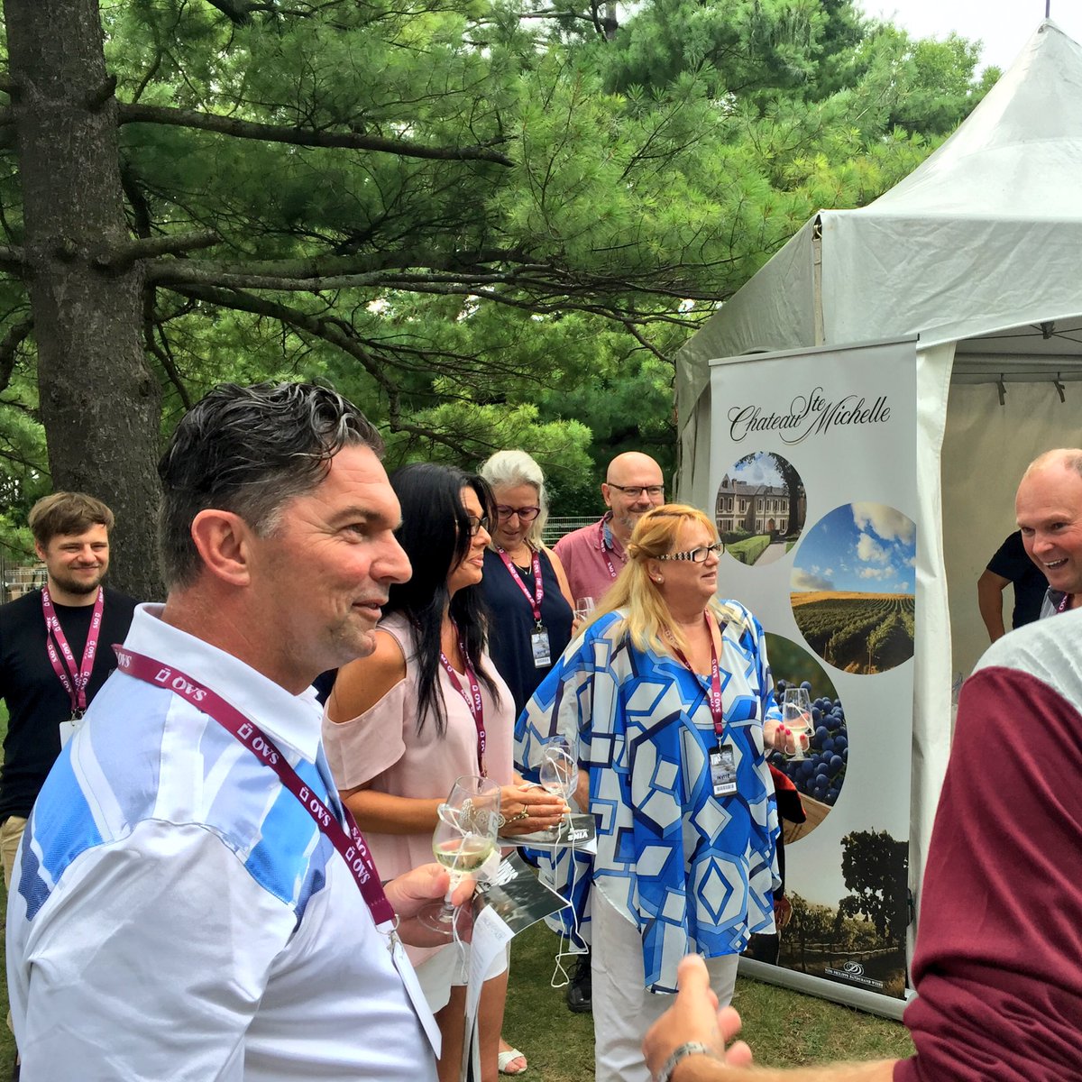 MathieuTraversy's tweet photo. Le soleil☀️ est au #FVHT 🍷! Bienvenue à @TerrebonneVille Guy Leclair, @CPoirierHM @SylvieLegault4 @G_Tremblay !😀 @partiquebecois #PQ #polqc https://t.co/nwLSFUkoTm
