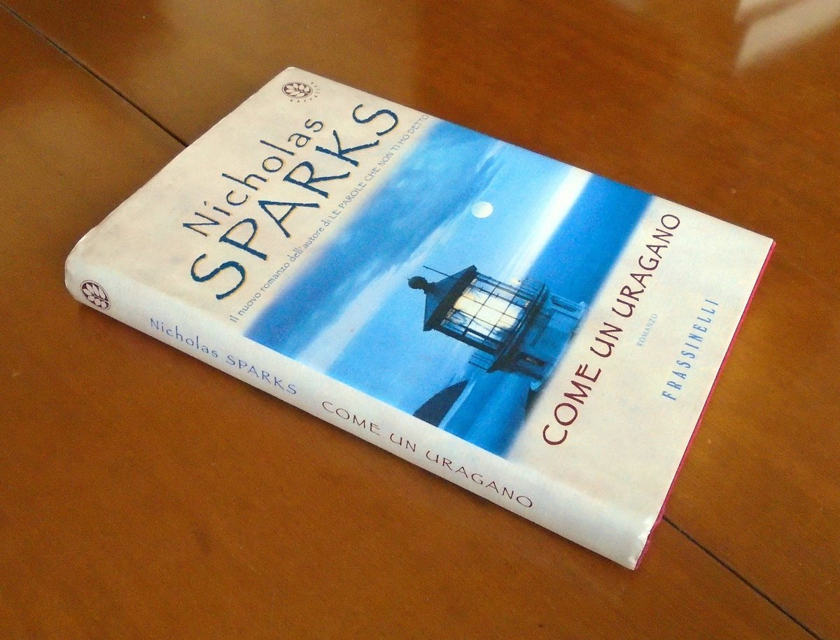 ResaleShack's tweet photo. Come un uragano di #NicholasSparks . #Libro come nuovo. Acquistalo su #eBay https://t.co/b0Ssf4qO3a #libriusati #romanzo #ResaleShack https://t.co/scNogWCDzy