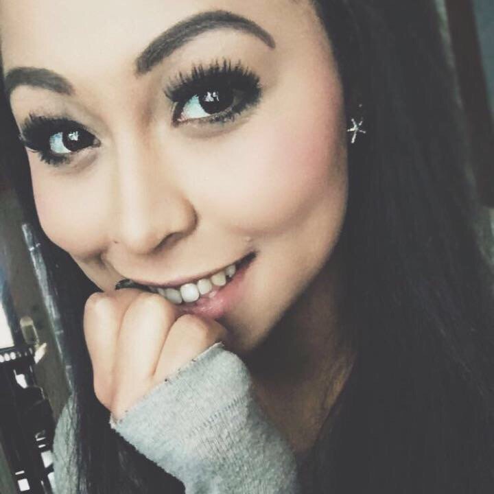 BreadInBoston's tweet photo. Lunch time👀#Liveme Erin.: https://t.co/cZrXiLi3Ox https://t.co/DYsU1lOQIt