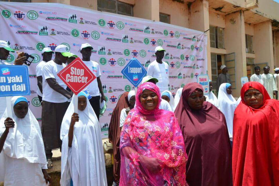 MujahidSSaad's tweet image. HE @DrZSB &amp;amp;Her team @MedicaidCF educate the girls on self #BreastCheck #GenotypeTesting quiz won by Maimuna Sulaiman