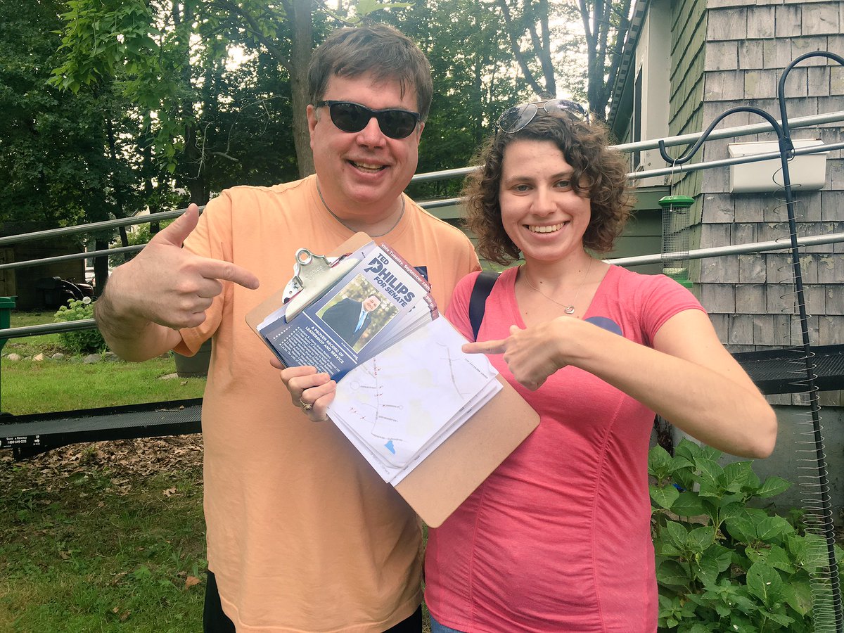HannaSwit's tweet photo. Another weekend, another canvass for @TedPhilips #Mansfield #PhilipsForSenate https://t.co/u9372tuhRI