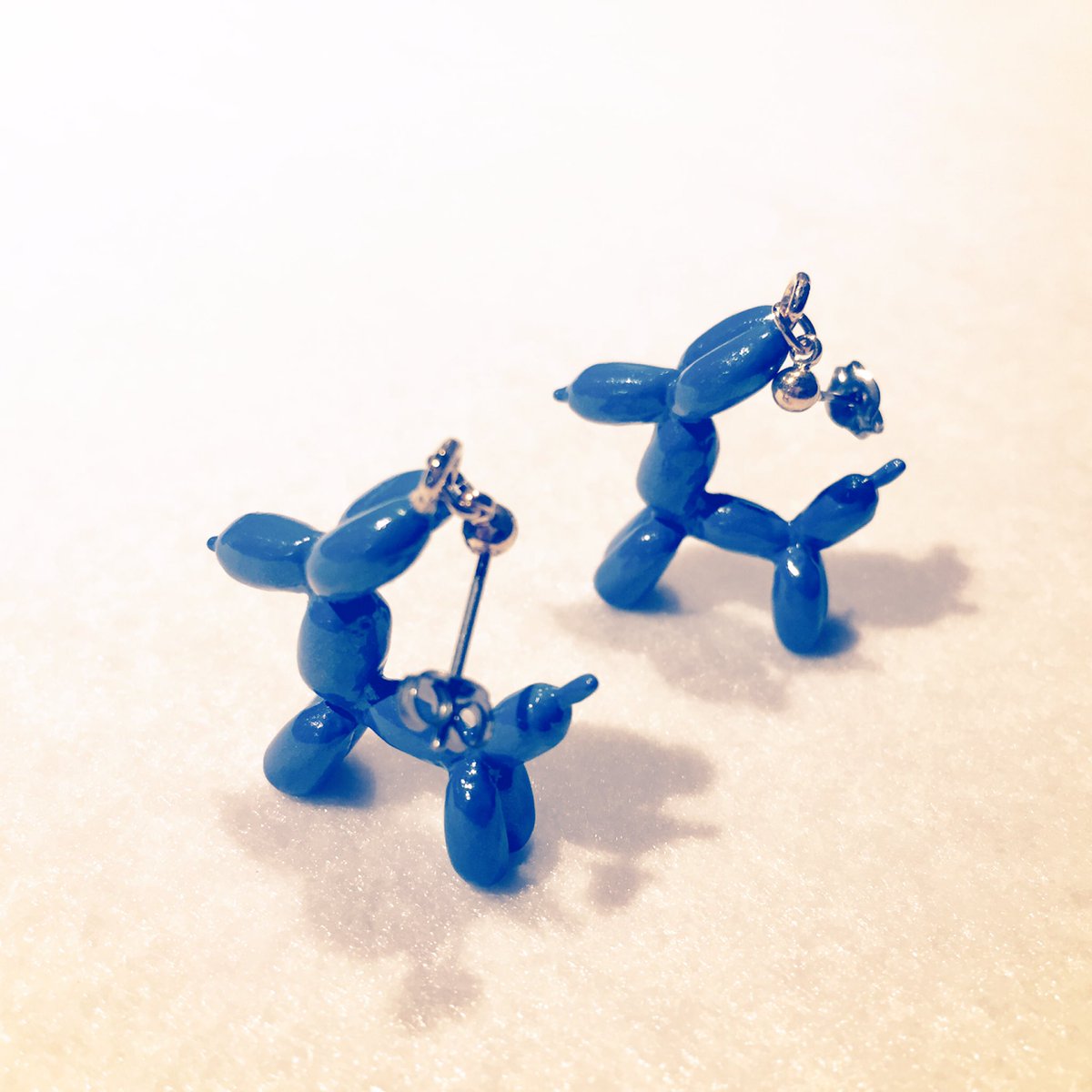 Mees Pa Twitter こんにちは Mees では人気のアクセサリーブランドの入荷が続いています 本日はブランド Cikolata の新作 今にも キュッキュッ と作る音が聞こえそうなバルーンアートでお馴染み 風船プードルがモチーフのピアスとネックレスをご紹介 もちろん Mees Pa Twitter こんにちは Mees では人気のアクセサリーブランドの入荷が続いています 本日はブランド Cikolata の新作 今にも キュッキュッ と作る音が聞こえそうなバルーンアートでお馴染み 風船プードルがモチーフのピアスとネックレスをご紹介 もちろん