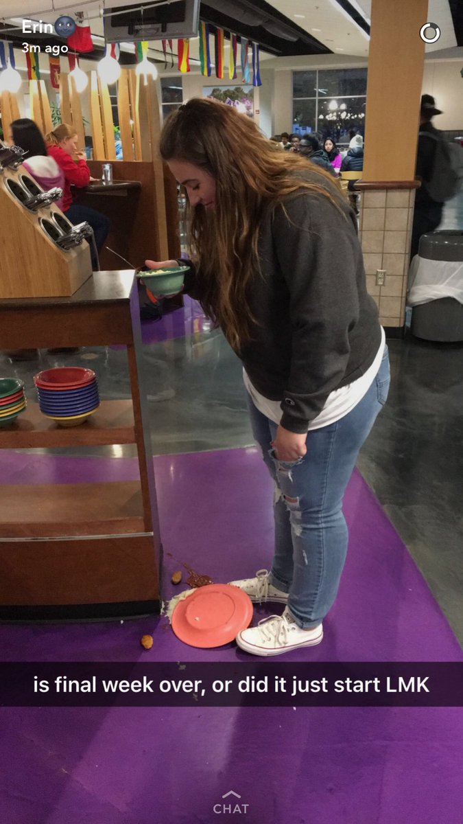 rach__65's tweet photo. GUESS WHO FINALLY LOST 100 POUNDS OFFICIALLY! https://t.co/jpNLqmyWSt