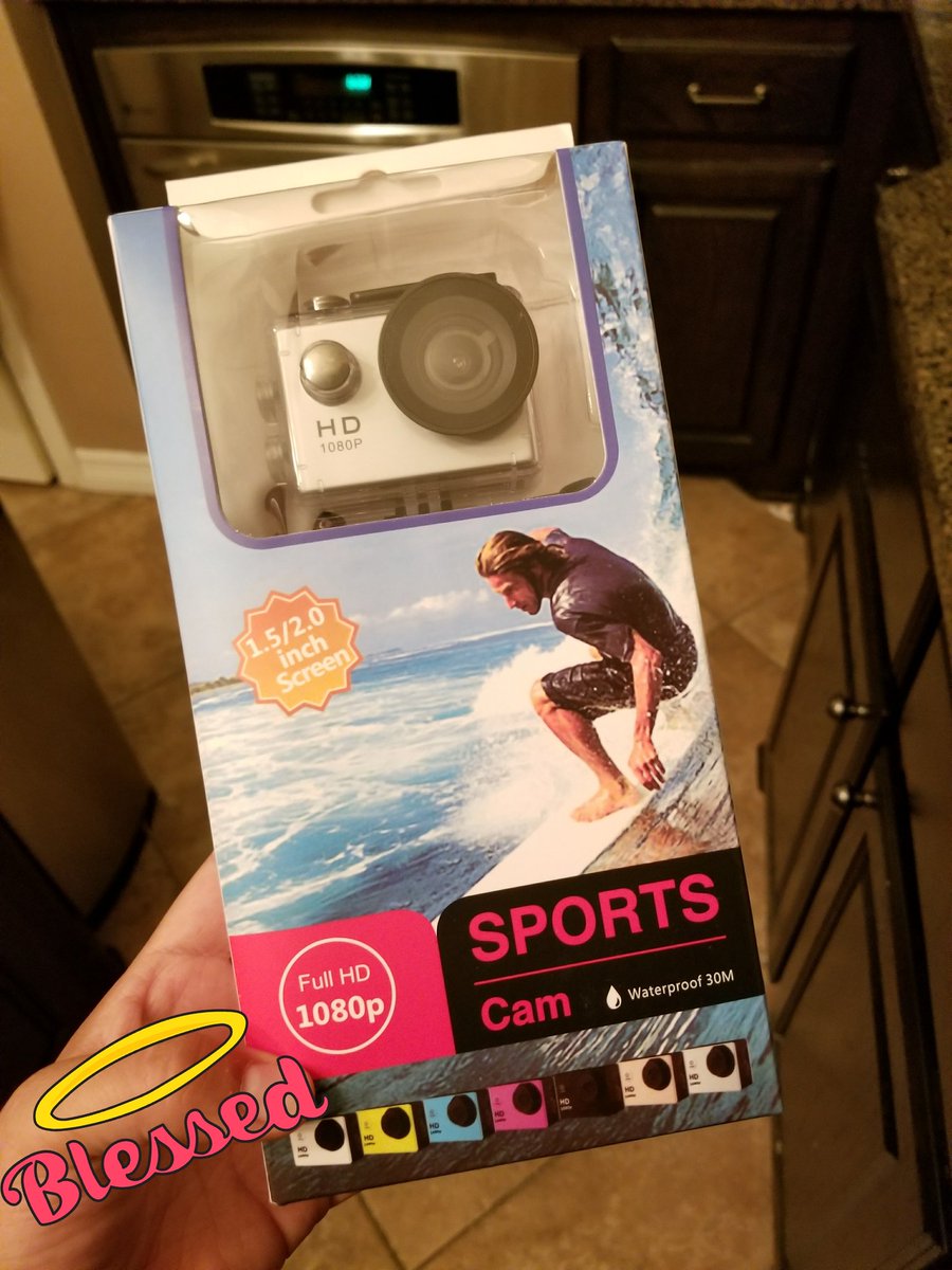 LariLiner's tweet photo. #HubbyWin 
When your husband buys you a sports cam to use at school! Hmmmm...the ideas keep rolling! #heknowsme #happywife https://t.co/2AQ7e6TrWA