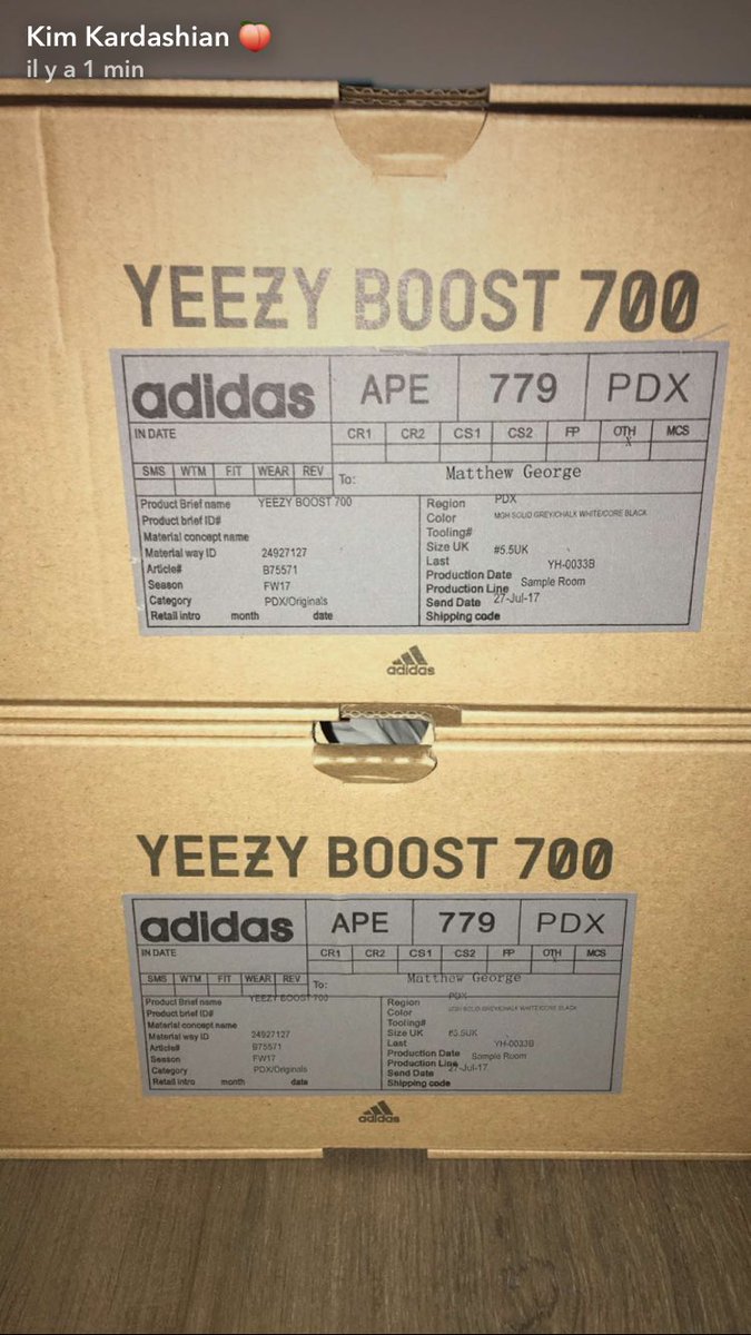 700 yeezy box