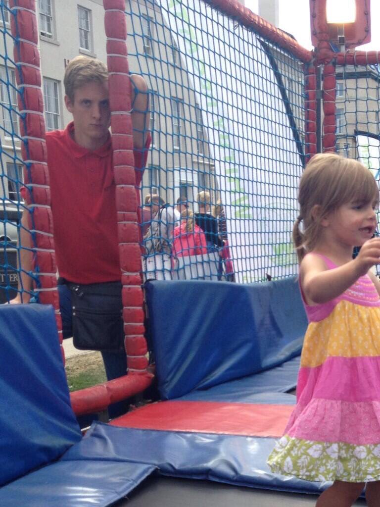 abigailjhall's tweet photo. Introducing @burley_co 's newest rising star #ilikethewayyoubounce https://t.co/TfyETGt2Yh