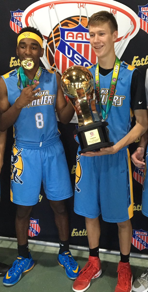 Happy birthday to my aau buddy for the past 3 year <a href="/JosephLampman/">Joseph Lampman</a> hope it's a good one