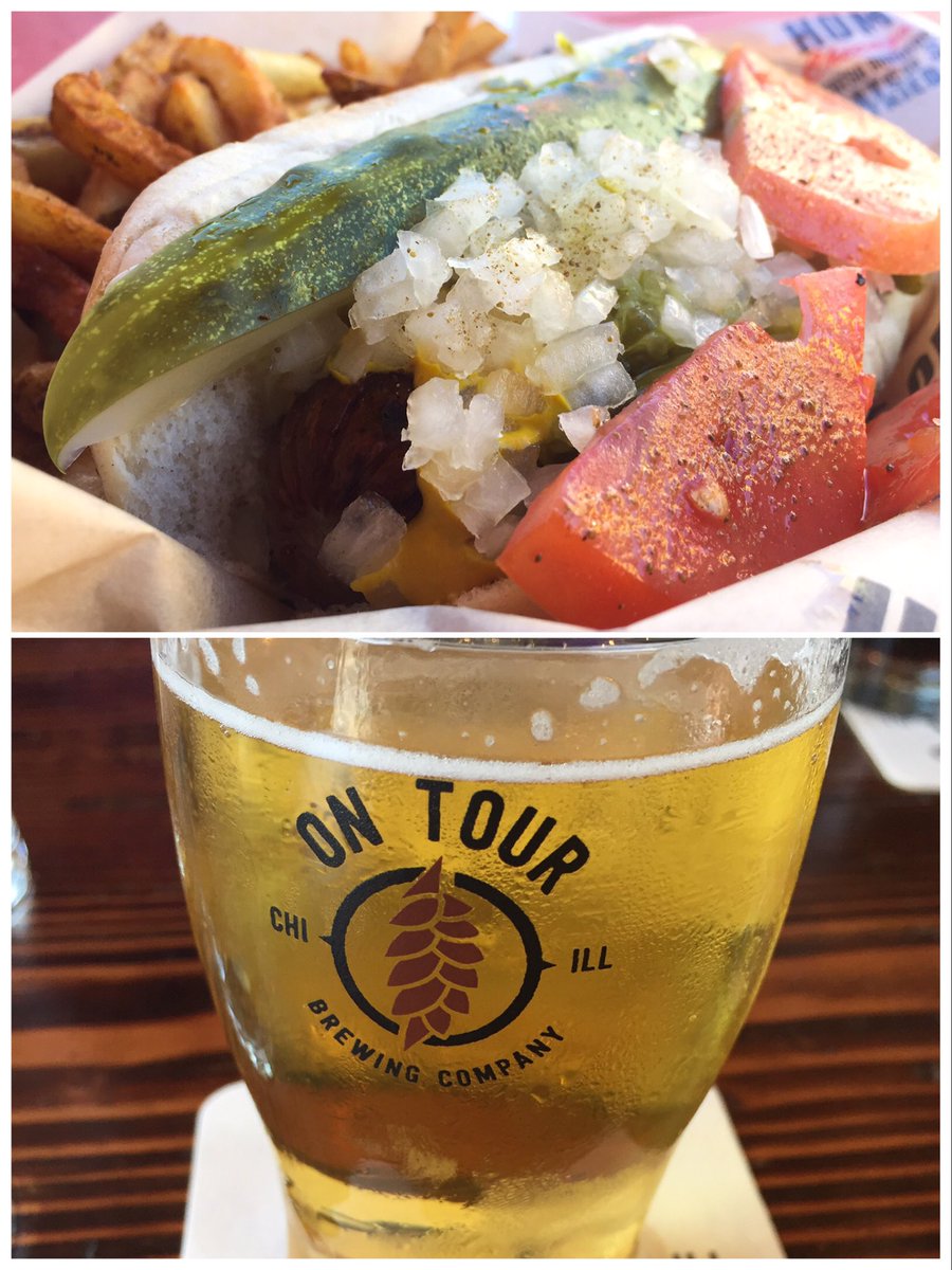 Travel_Dispatch's tweet photo. West town tour of beverages and gluttony is testing my capacities. @fatsoslaststand @ontourbeer #TubeMeat #Chicago #Nottzilla https://t.co/mAPtcml0uk