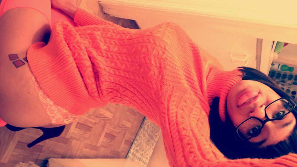 recklessdani12's tweet photo. Jinkies on the Butt 😭😉#velma #lewds #buttqueen https://t.co/tIZFd3hfFQ