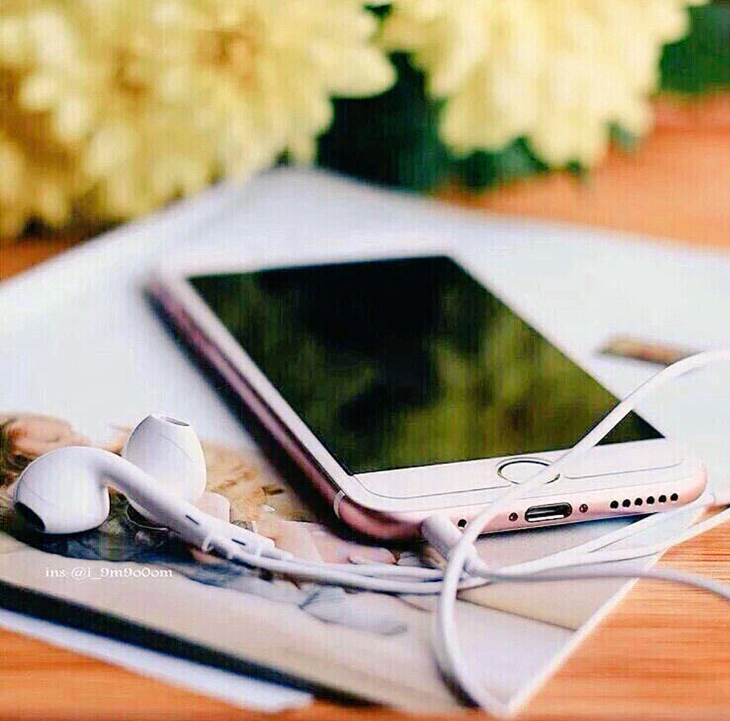23_wffl's tweet photo. .
.

.
صباحي صوتك الغايب صباحي حسكك المفقود ،،

.صبحكم الله بالخير🌹 https://t.co/N6CxL9rTPH