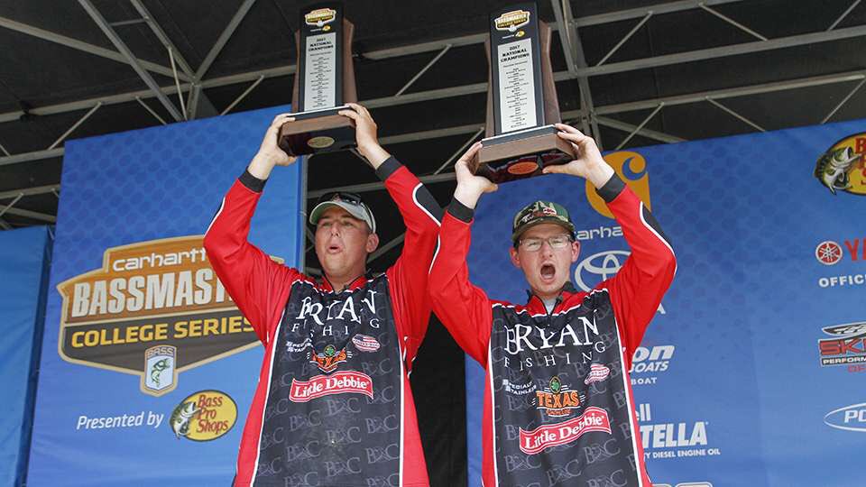 BryanAthletics's tweet photo. Bryan Anglers Crowned Bassmasters National Champs! 🏆 

For article, https://t.co/S8384xtRUM
Photo: Ronnie Moore
@rheaheraldnews @RheaReview https://t.co/gR3focONKX