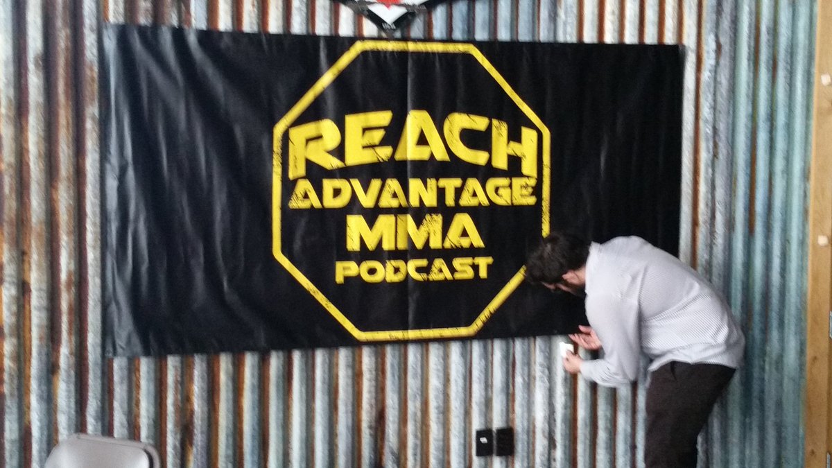 mike_kondracki's tweet photo. @ReachAdvantage setting up for fight night @GasMonkeyLive #dfightw https://t.co/S3qaDYOkhT
