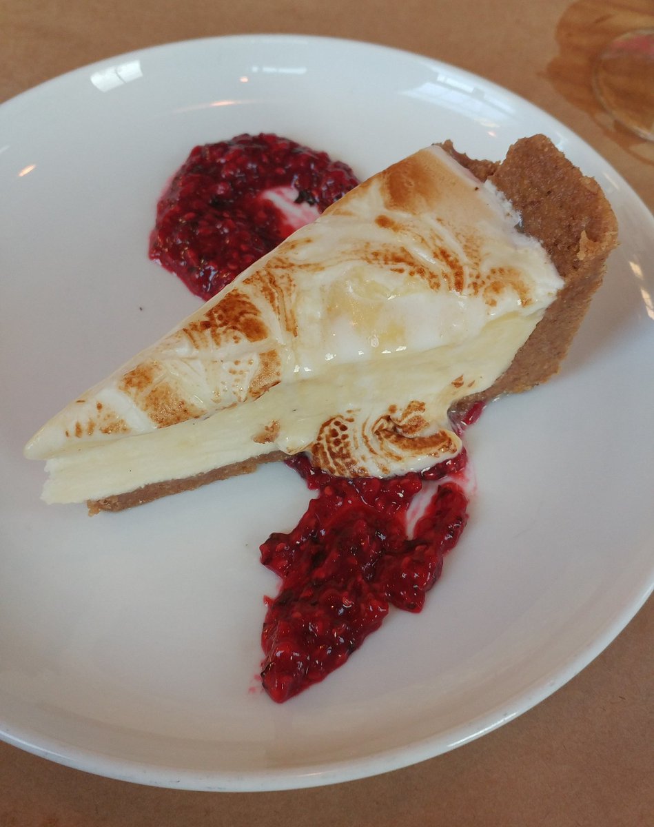 tracey_f's tweet photo. Lawsy mercy #lemon #raspberrybasil https://t.co/hdGTxkRHh8