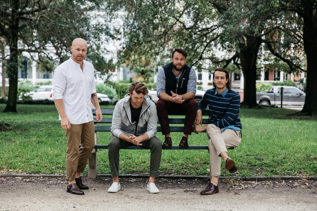 BananaRepublic's tweet photo. Why do @brosandcraft look so relaxed? Because they're wearing flexible, comfortable Rapid Movement Chinos. https://t.co/6DTC7bPDCU #BRMens https://t.co/8SYuEB6Dmj