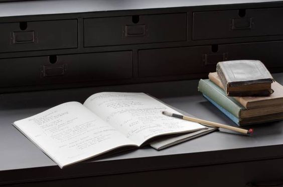 Grangerfix's tweet image. [Roles y Monoroles: Hermione Jean Granger.]
Quise crear magia y me puse a escribir.⚡️