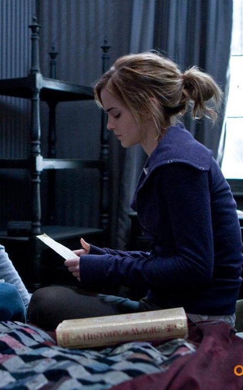 Grangerfix's tweet image. [Roles y Monoroles: Hermione Jean Granger.]
Quise crear magia y me puse a escribir.⚡️