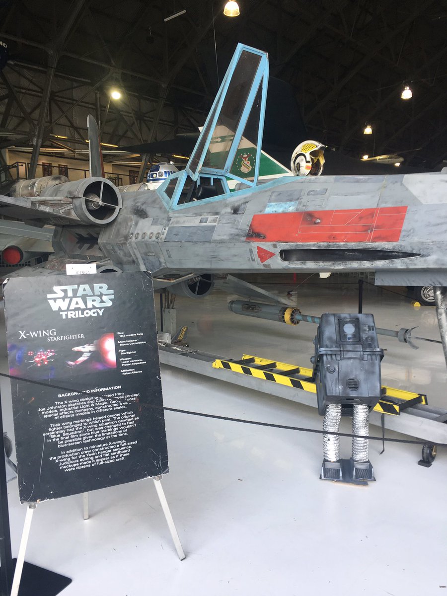 JoshuaDover's tweet photo. I'm being told that this is cool. #SpaceFights https://t.co/Cc6AZwTdO5