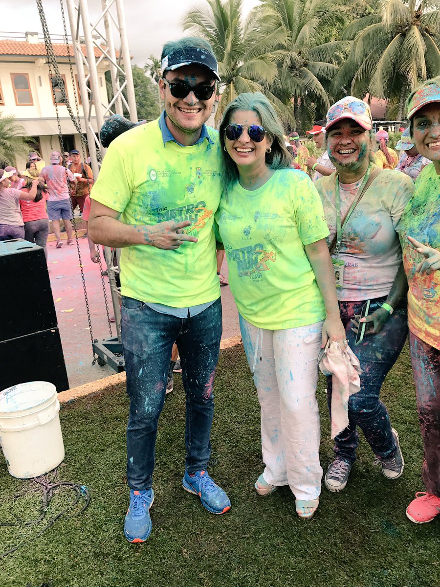 KennethMelhado's tweet photo. Hoy en la bella Tela apoyando al #MetroRun en beneficio del Hospital de Tela junto a la UMH y @CristinaRodriHn https://t.co/zrxupedWF1
