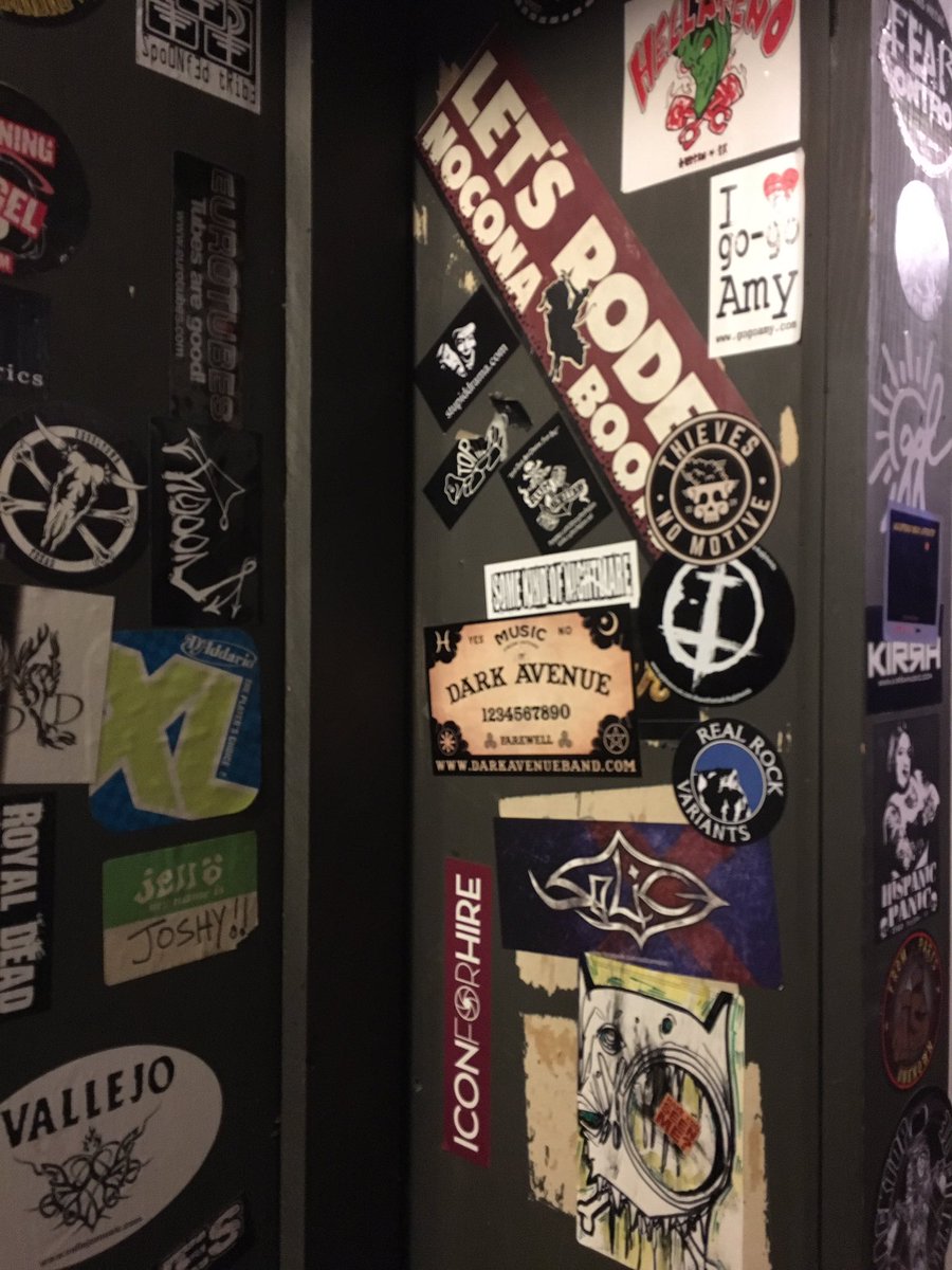 DarkAvenueBand's tweet photo. Look who's on the wall of fame at @DeadhorseVenue #thedeadhorse #sanangelo #concerts #LiveMusic #cbent #illusions #zemaitis #deanmarkley https://t.co/Vuq0QHgxao