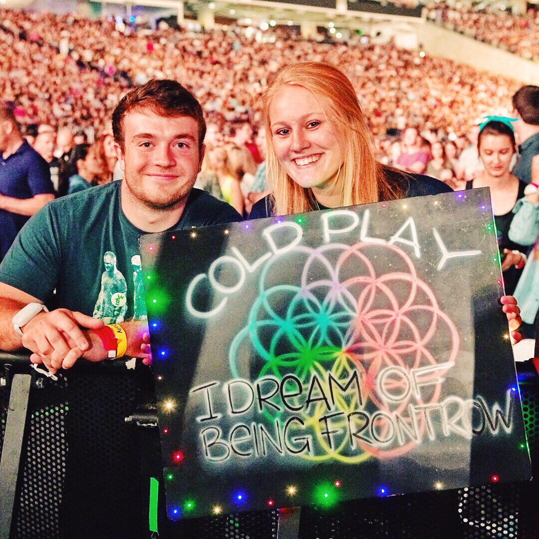 coldplay's tweet image. Sometimes dreams come true...
#ColdplayMinneapolis
R42