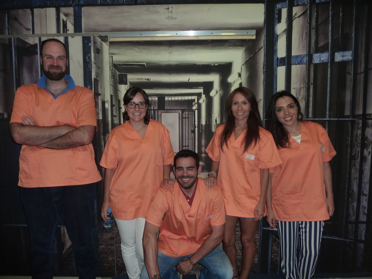 ALCATRAXCAPE's tweet photo. AbZ NEWS: 2 nuevas bandas dan el golpe: DIE EICHHORNCHEN y CARTU POWER se ríen en la cara del Alcaide y le dejan a la sopaboba.
#Xcape https://t.co/r699zyoyDJ