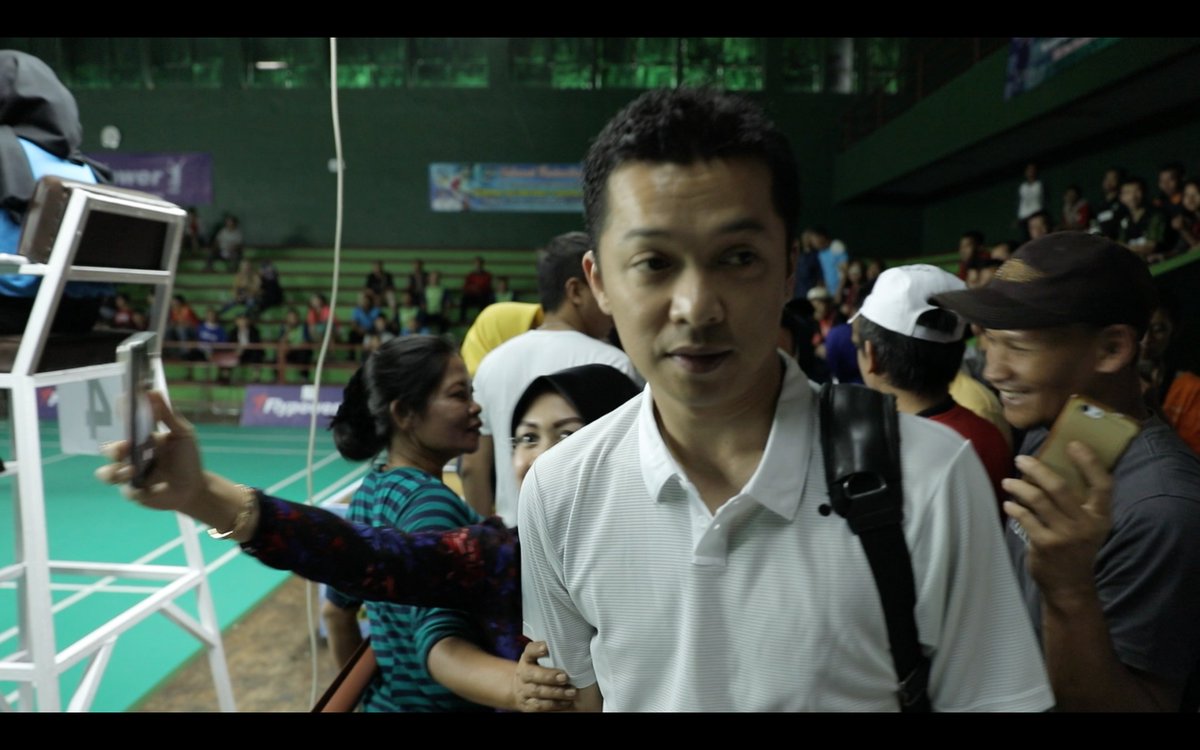 J Sports バドミントン 公式 Sur Twitter バドミントン Badminton Is Life 8月11日 アテネms金メダリストでインドネシアが生んだスーパーヒーロー タウフィック ヒダヤット氏がインドネシア の国内大会にダブルスで出場しました 試合は1 2で敗けはした J Sports バドミントン 公式 Sur Twitter バドミントン Badminton Is Life 8月11日 アテネms金メダリストでインドネシアが生んだスーパーヒーロー タウフィック ヒダヤット氏がインドネシア の国内大会にダブルスで出場しました 試合は1 2で敗けはした