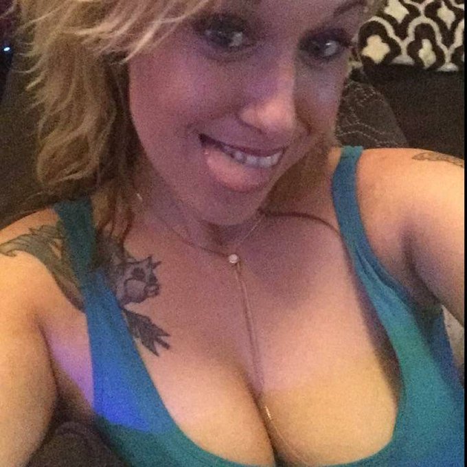 🙌 YASSS It's time for a great show Cherrypie67:100 proofin it  https://t.co/dy7IdGvAkF https://t.co/