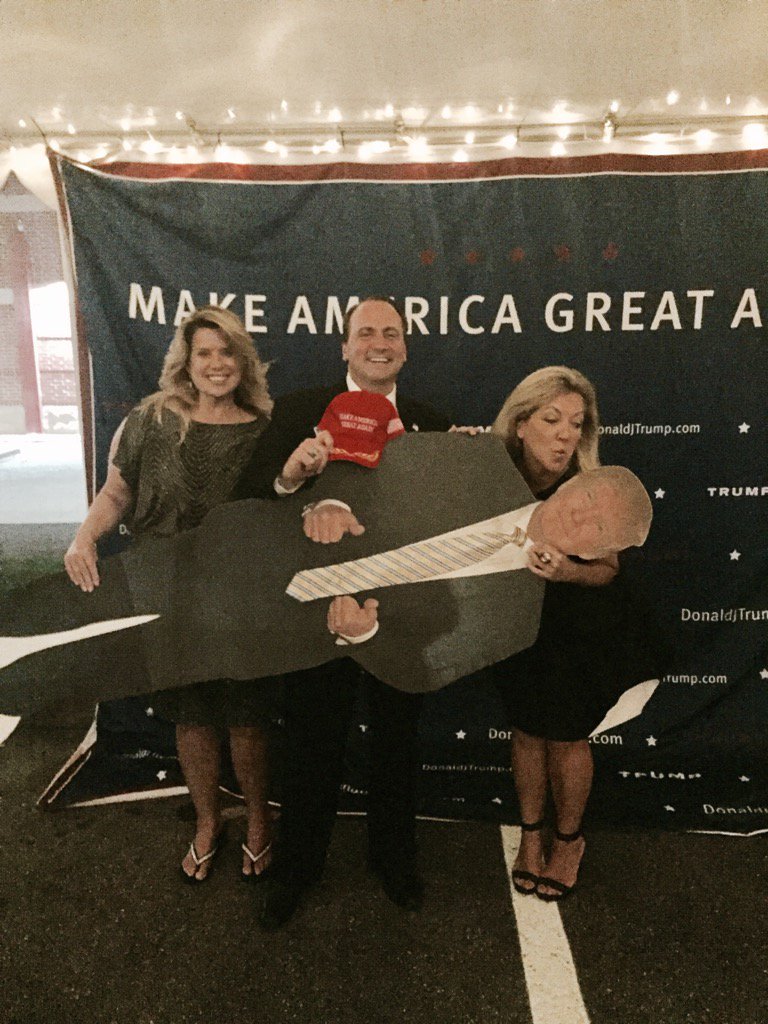 McLiberTea's tweet photo. @TonyMonetti @LynniMegginson #DixieMAGAmeetup #MonettiforSenate https://t.co/pNrwJKgfOh