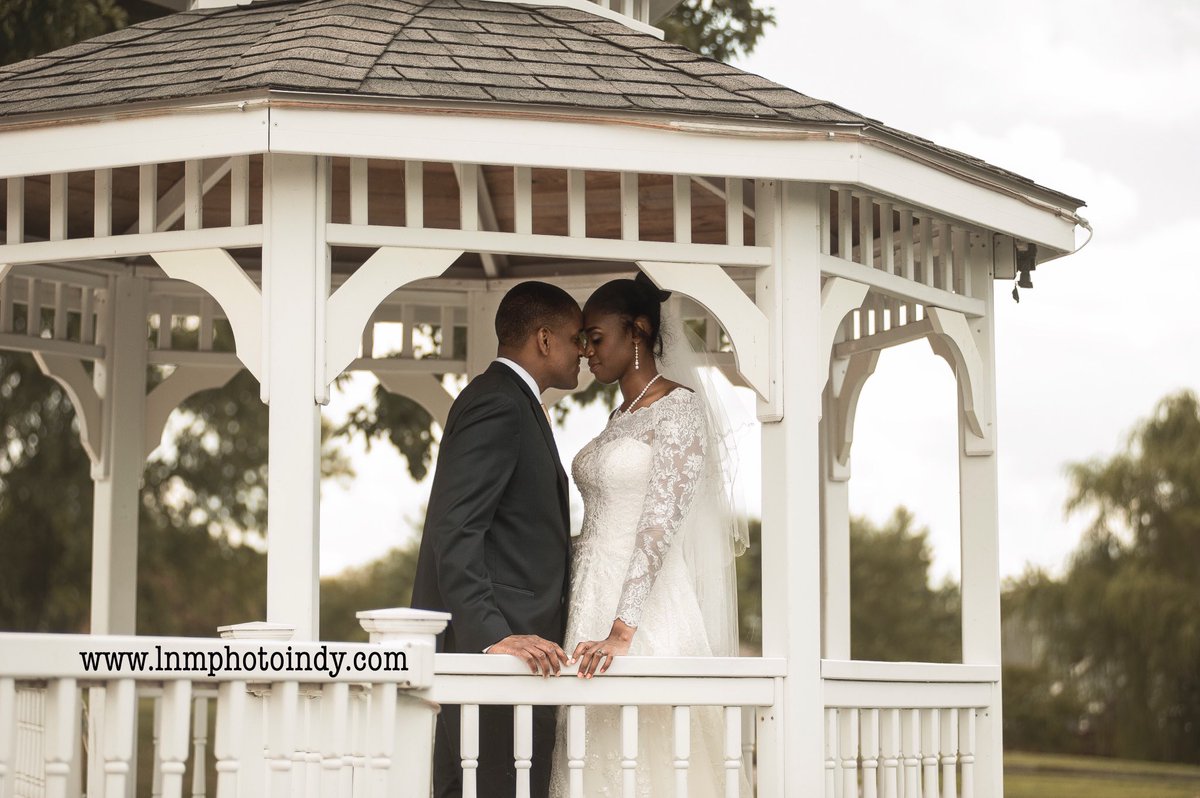 lnmphotographyy's tweet photo. Ready for bed after today's wedding, it was super beautiful guys! 
#photographer #weddingphotographer #photography #indianapolis #weddings https://t.co/DadQCMv71Z
