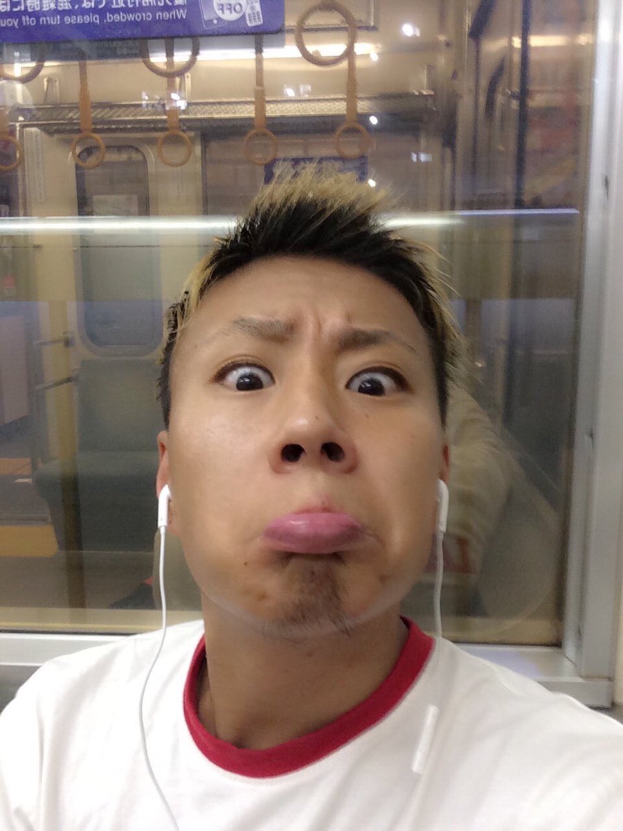 Chaaaan ほんとに銀太くんかっこいい たしかにハマったのは最近だけどこんなに好きになるとは どツボだよほんとかっこいい 控えめに例えてアイシテルって話 レペゼン地球 レペゼン地球好きrt 銀太 Dj銀太 ぎんぎんぎん